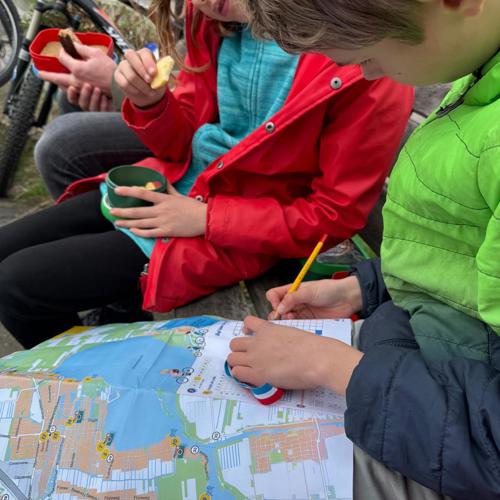 placeholder img alt text