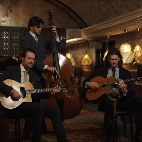 placeholder img alt text