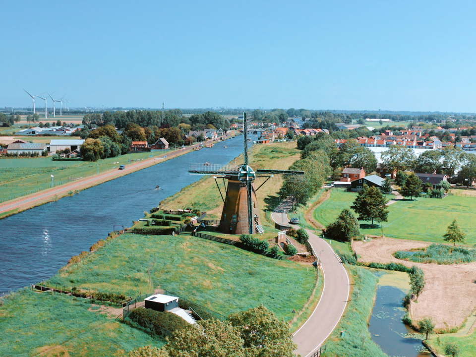 Wandelen na een ontbijt met molenaars
