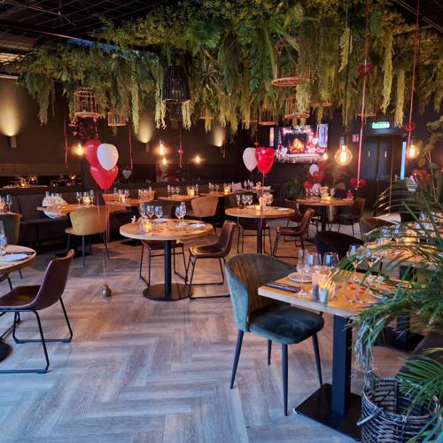 placeholder img alt text