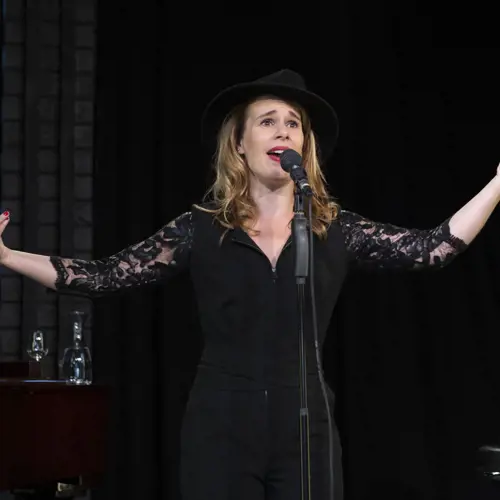 Saskia Zingt Sonneveld