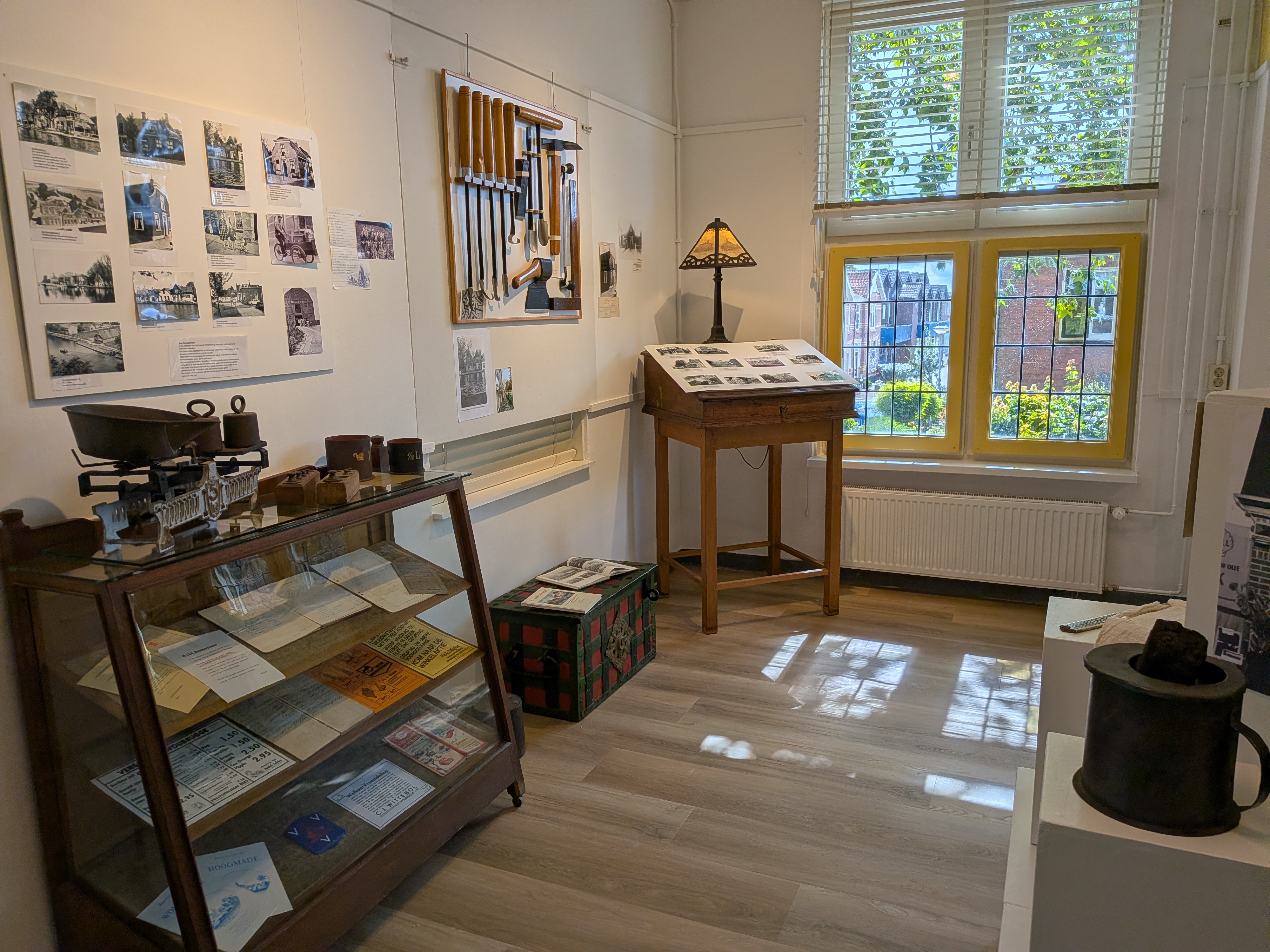 Expositie bedrijvigheid aan de Woudwetering