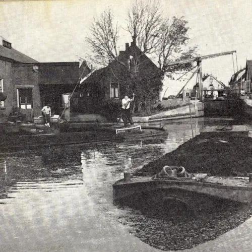 Veender- en Lijkerpolder: Die Schleuse