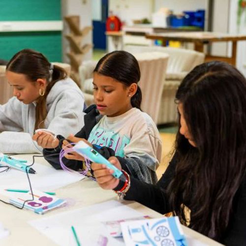 placeholder img alt text